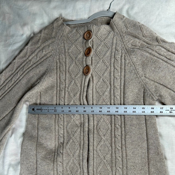 Avita Womens M Recycled cashmere blend swing tan cardigan cable 3 button sweater - Picture 6 of 8